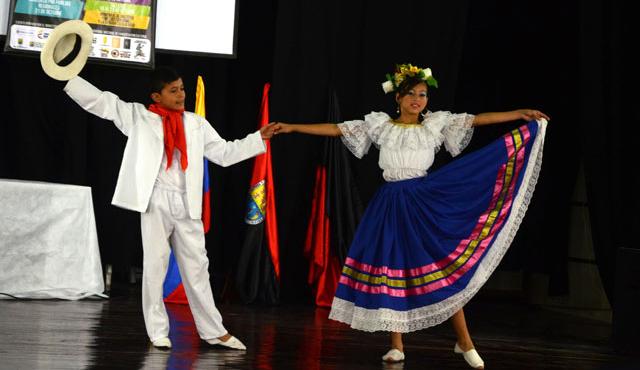 Festival de Danzas por Parejas Portón de la Frontera